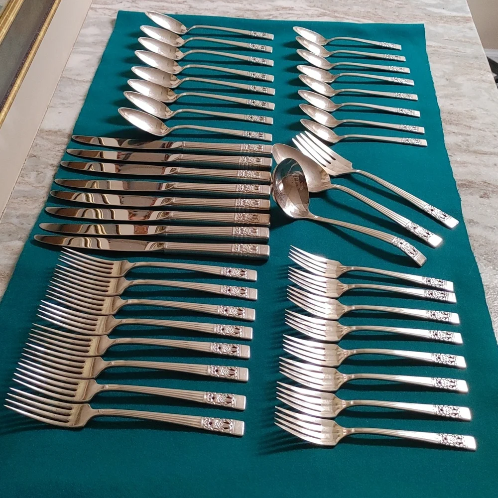 VTG 43 Pcs Coronation Silver Plate Flatware Set 1936 Community